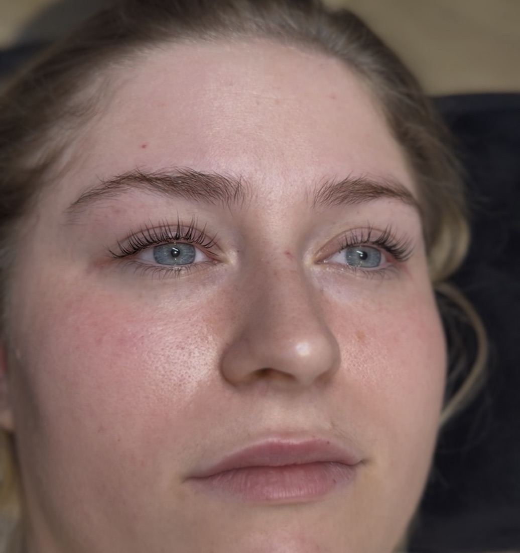 Lashes after — opened up and curled
